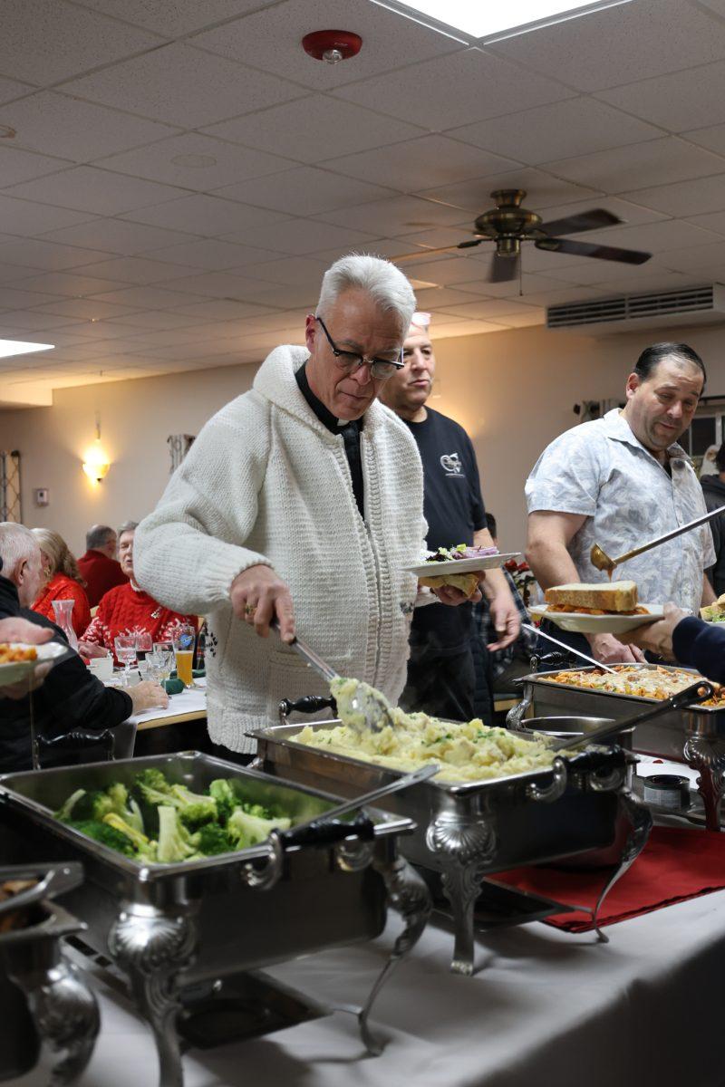 Altar-Rosary-Christmas-Dinner-Dec-2025-04