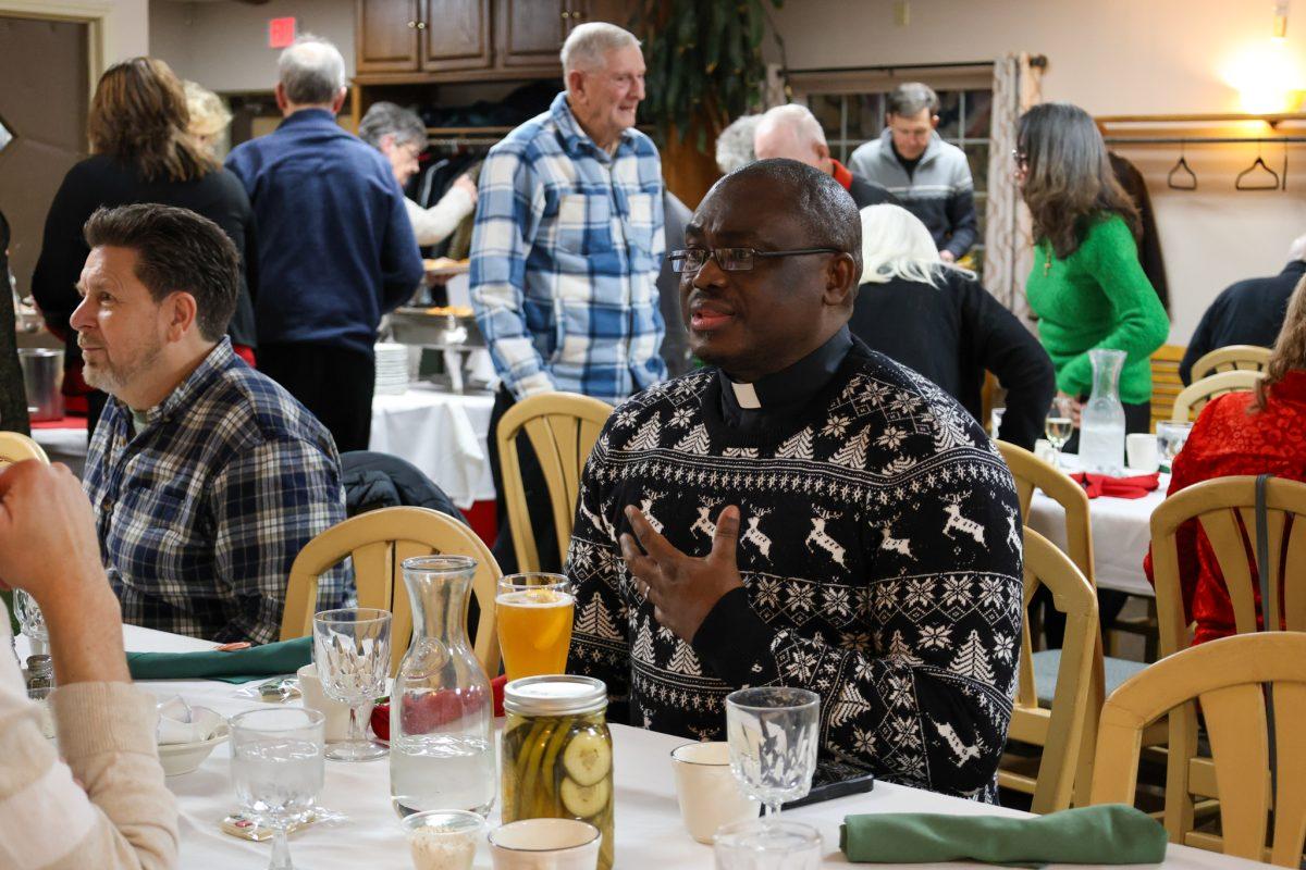 Altar-Rosary-Christmas-Dinner-Dec-2025-08