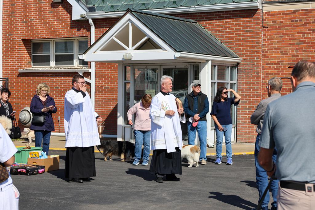 Sacred-Heart-Pet-Blessing-Oct-4-2026-19