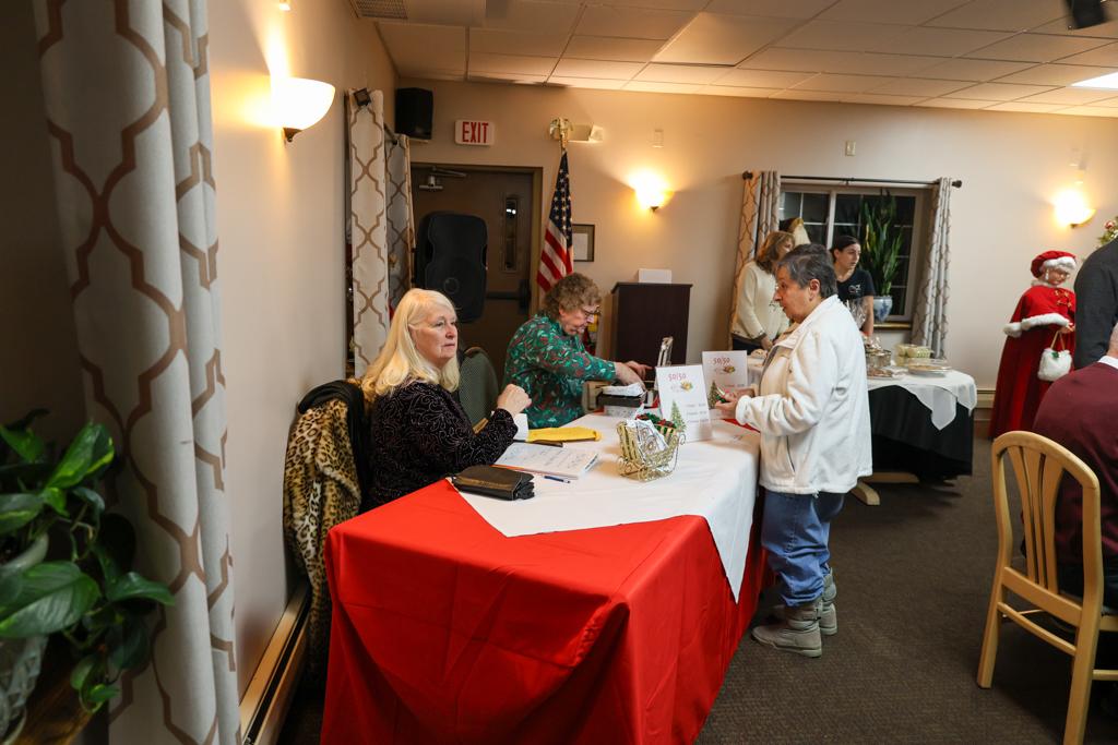 St-Peters-Christmas-2024-70