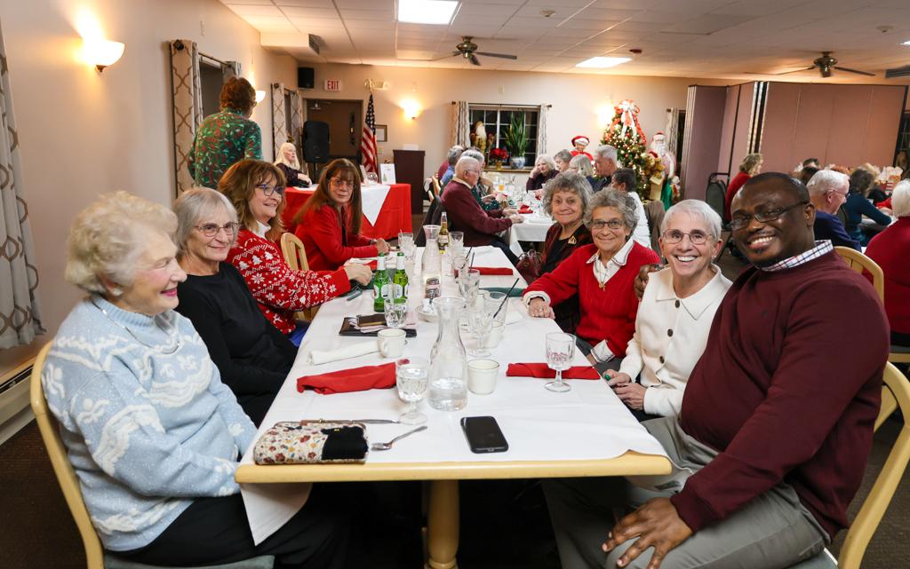 St-Peters-Christmas-2024-71