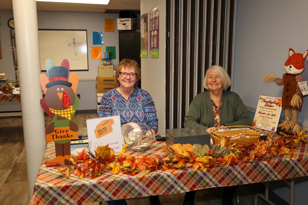 Thanksgiving-Dinner-St-Peters-Nov-18-2025-43