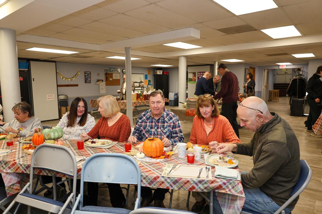 Thanksgiving-Dinner-St-Peters-Nov-18-2025-60