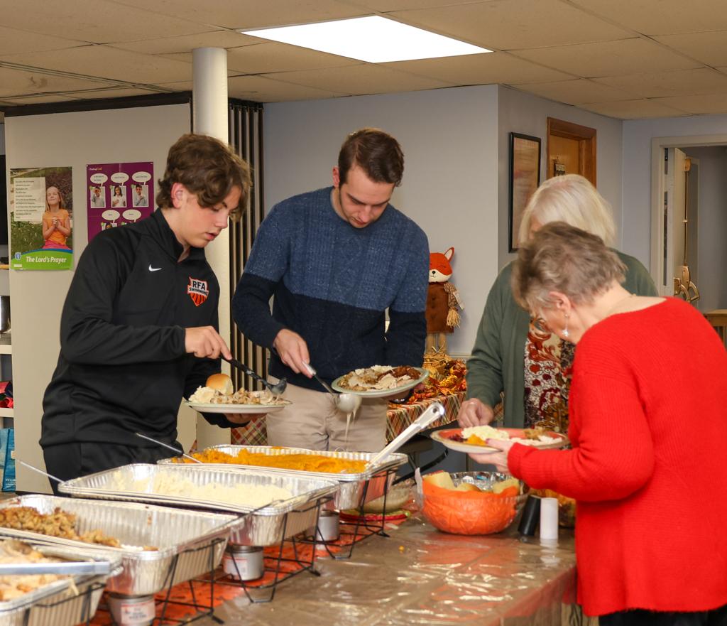 Thanksgiving-Dinner-St-Peters-Nov-18-2025-67
